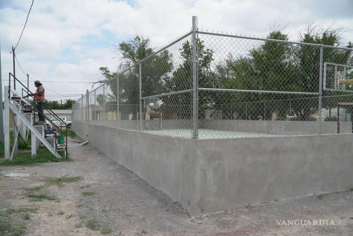 $!Las diversas obras de infraestructura urbana se desarrollan en distintos sectores de Monclova con una inversión superior a los 23 millones de pesos.