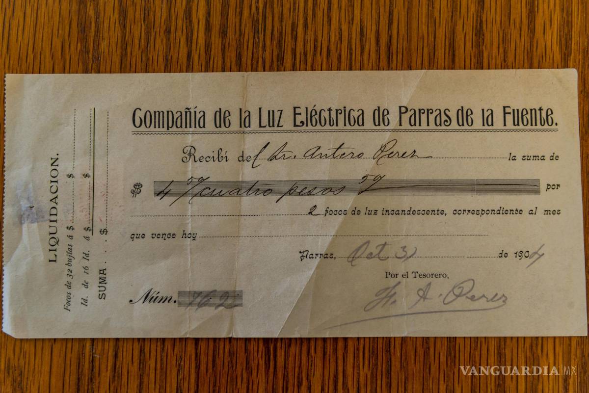 $!Recibo por pago de energía eléctrica en 1904, recuperado por la profesora Elvia Morales.