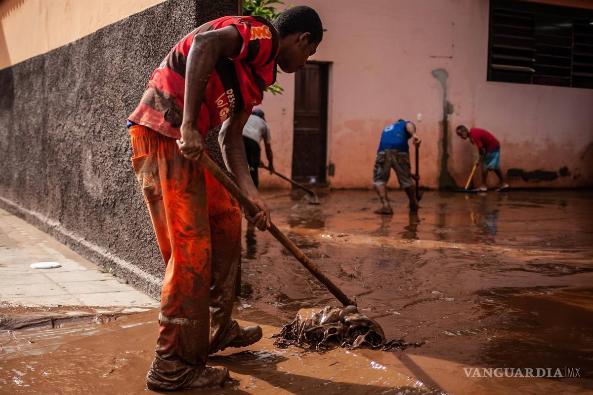 $!Porto de Galinhas, una de las playas más visitadas en vacaciones y que seguía este domingo con inundaciones.