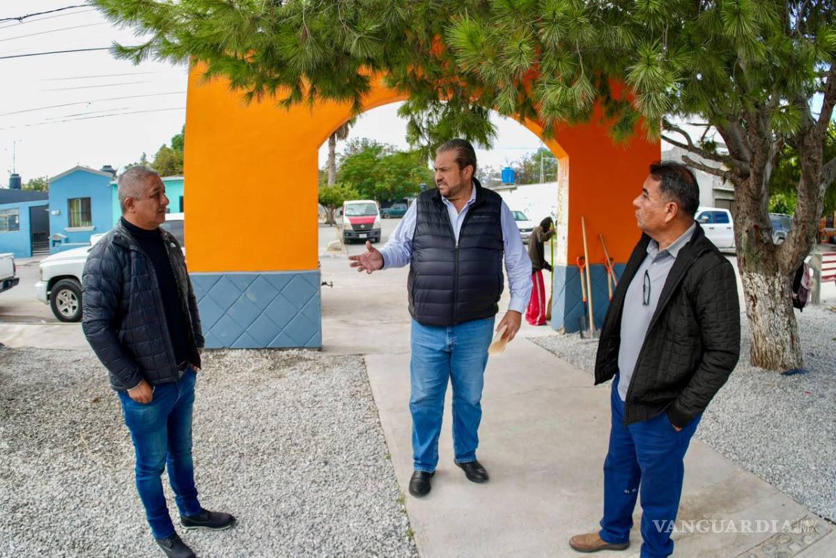 $!Las obras en plazas públicas incluyen instalación de pasto sintético, juegos infantiles, nuevas luminarias y mejoramiento de banquetas.