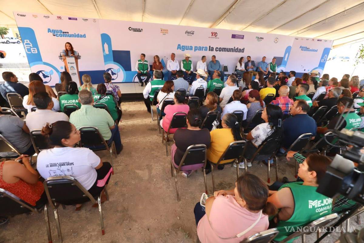 $!Familias de distintas comunidades podrán recibir el líquido en garrafones de uno a 20 litros durante el periodo de atención.