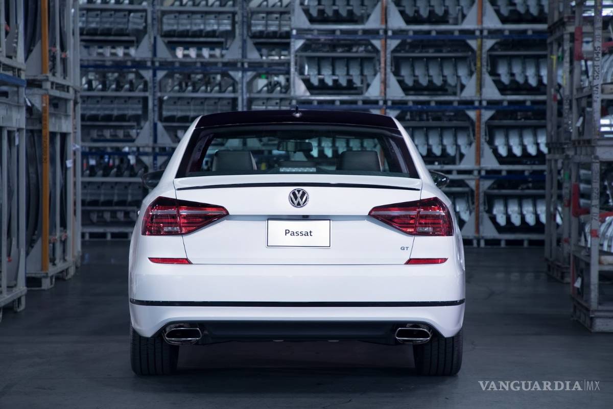 $!Volkswagen Passat GT con nuevo rostro deportivo y motor VR6