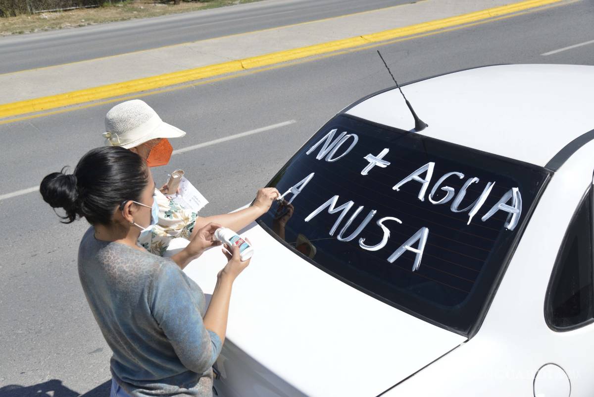 $!Se manifiestan con caravana para pedir solución inmediata a inundaciones en el norte de Saltillo