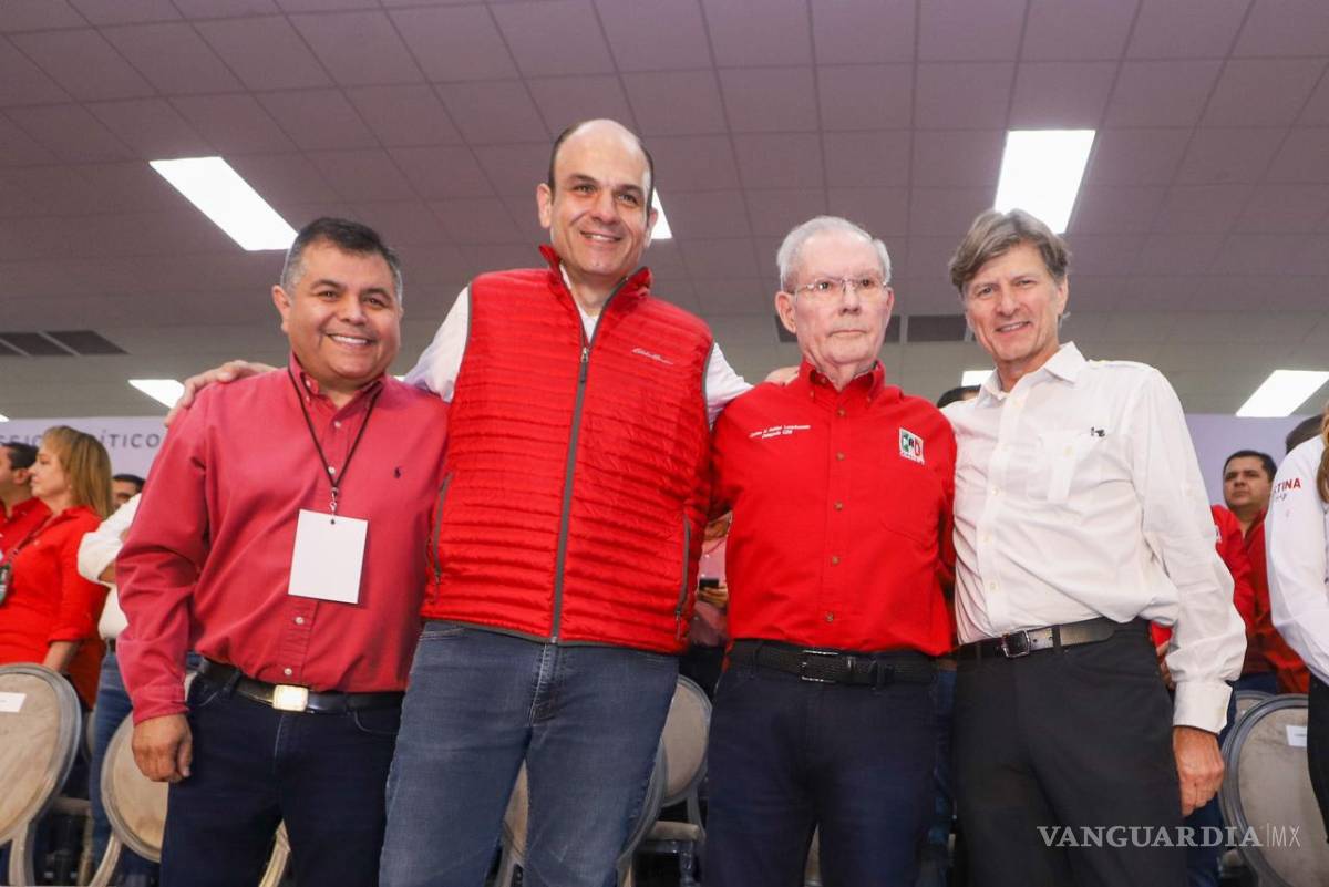 $!Estos personajes del PRI respaldaron a Manolo Jiménez en su toma de protesta