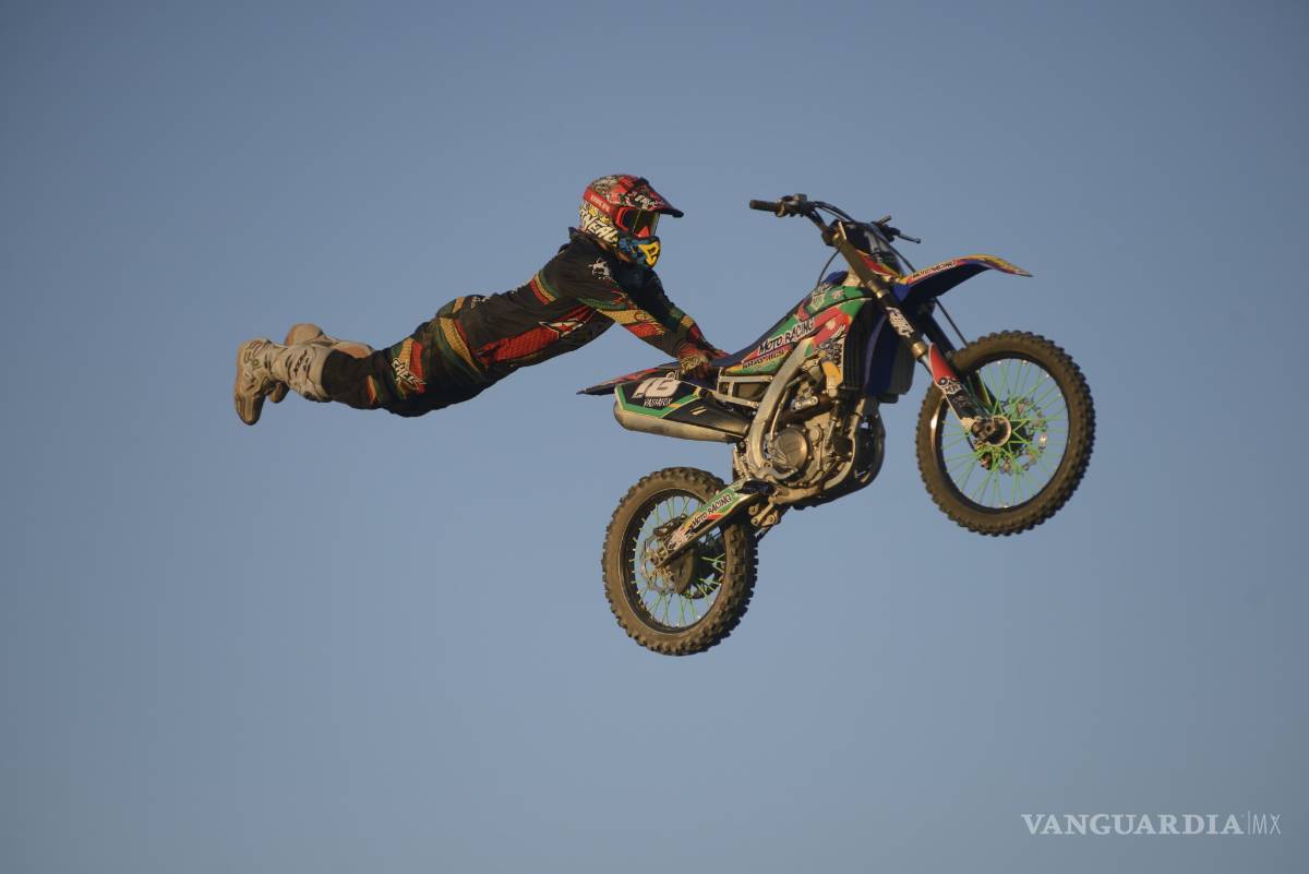 $!Wheels Master Show en la Arena 8 Segundos enciende los ánimos a los saltillenses