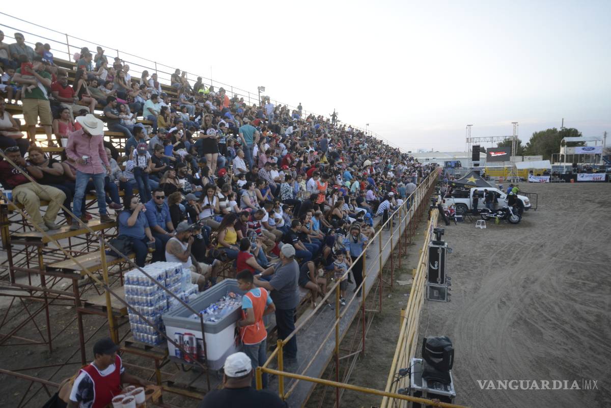 $!Wheels Master Show en la Arena 8 Segundos enciende los ánimos a los saltillenses