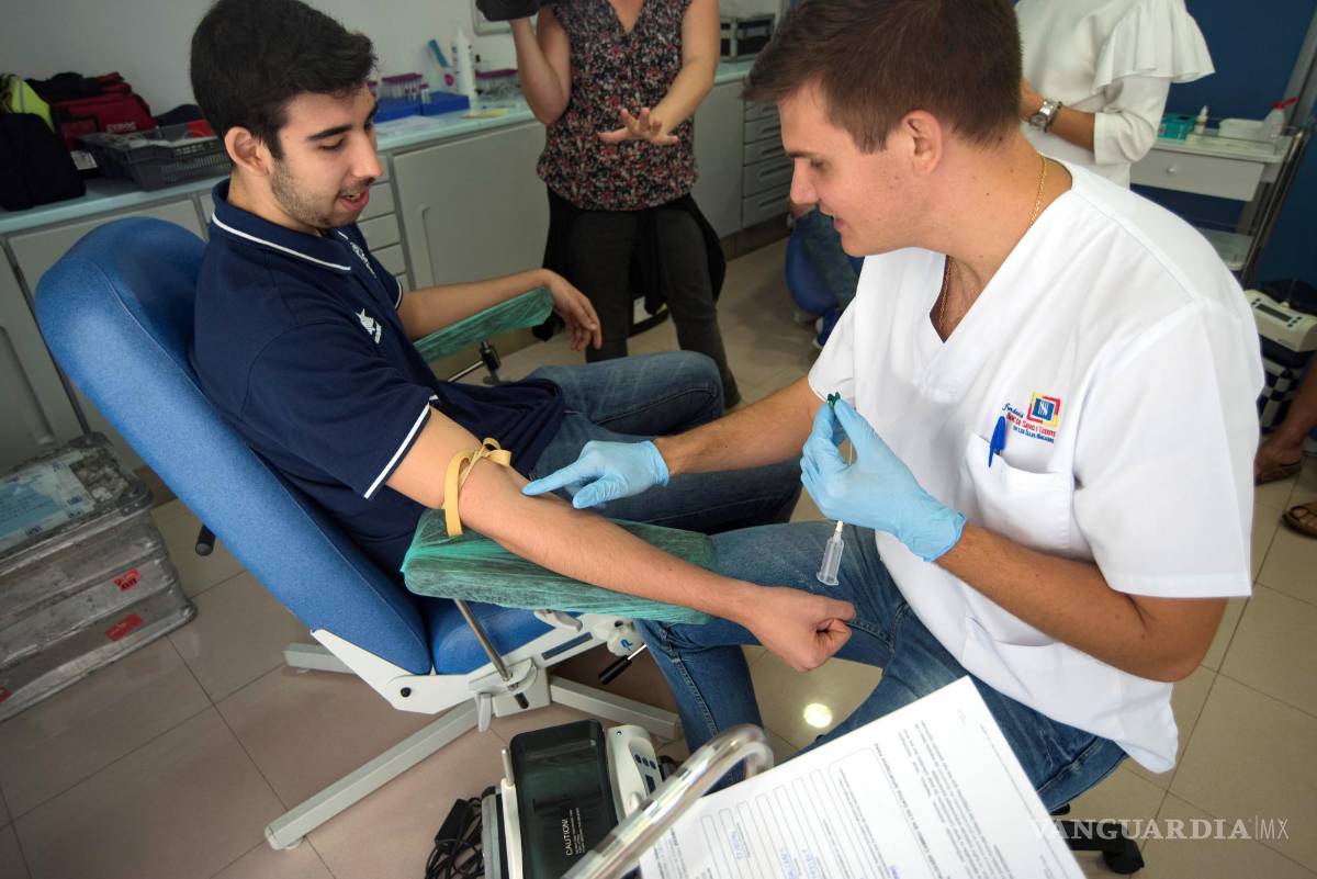 $!Ser compatible significa que las células del donante y las del paciente son tan parecidas que pueden convivir indefinidamente en este último.