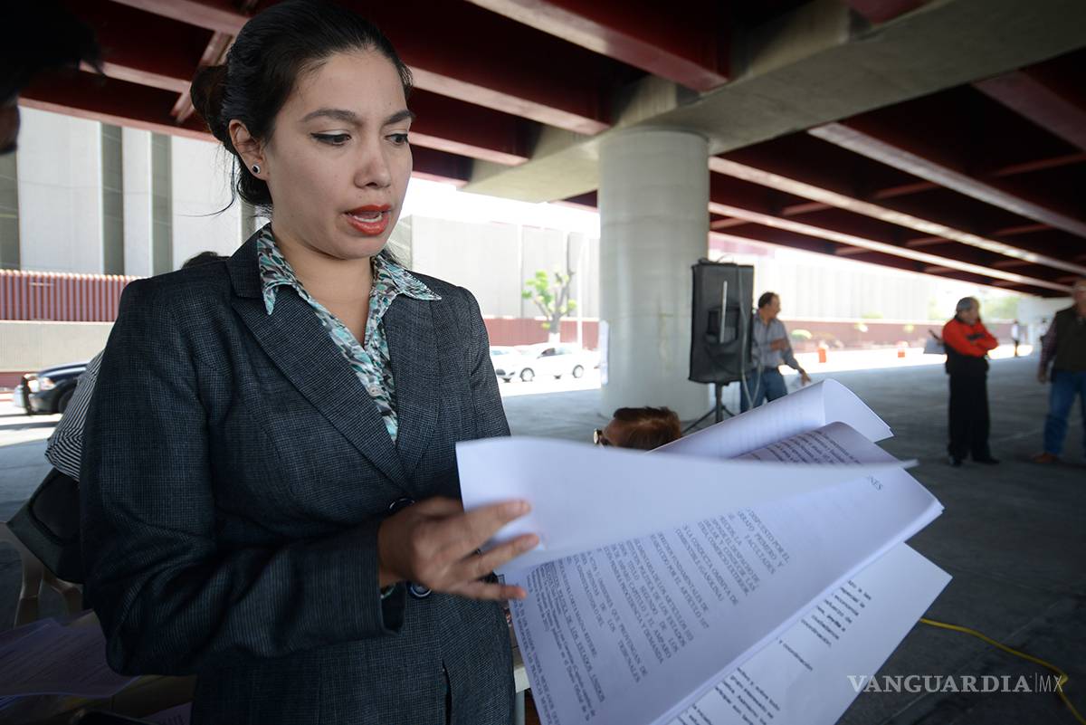 $!Ciudadanos recaban registro de amparos en Coahuila contra gasolinazo