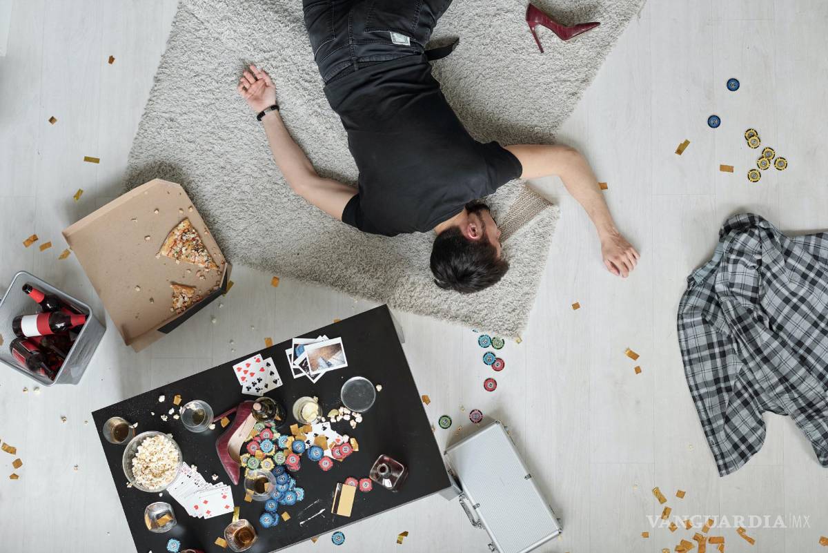 $!Cenar muy tarde, una costumbre poco recomendable.