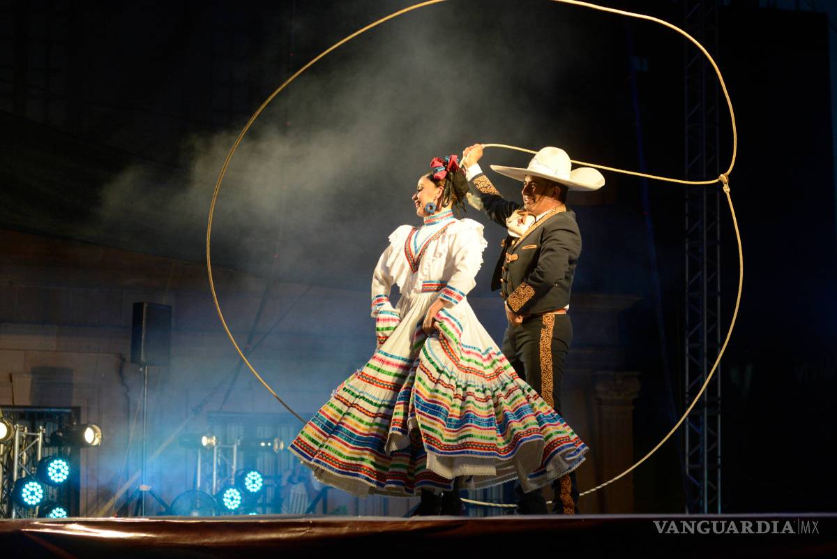 $!Ballet Folklórico de México: Museo viviente en Saltillo