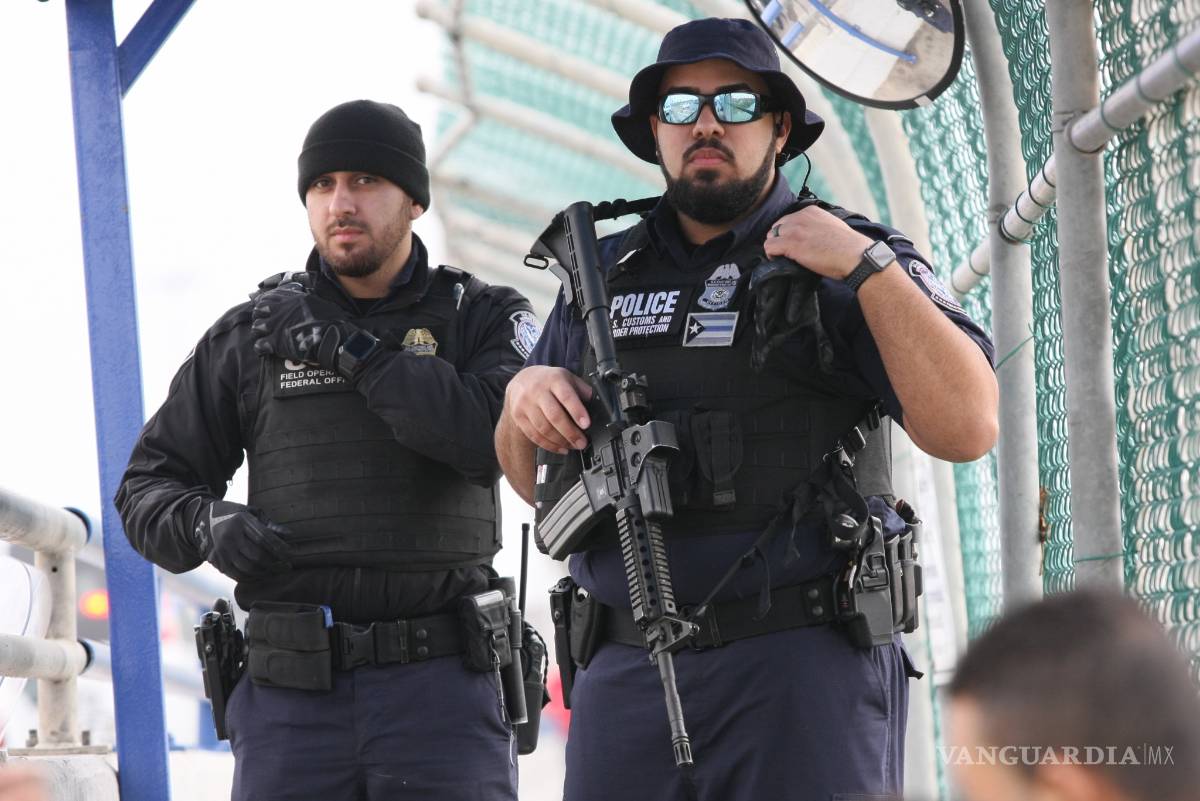 $!Blindan frontera Eagle Pass-Piedras Negras por flujo migrante