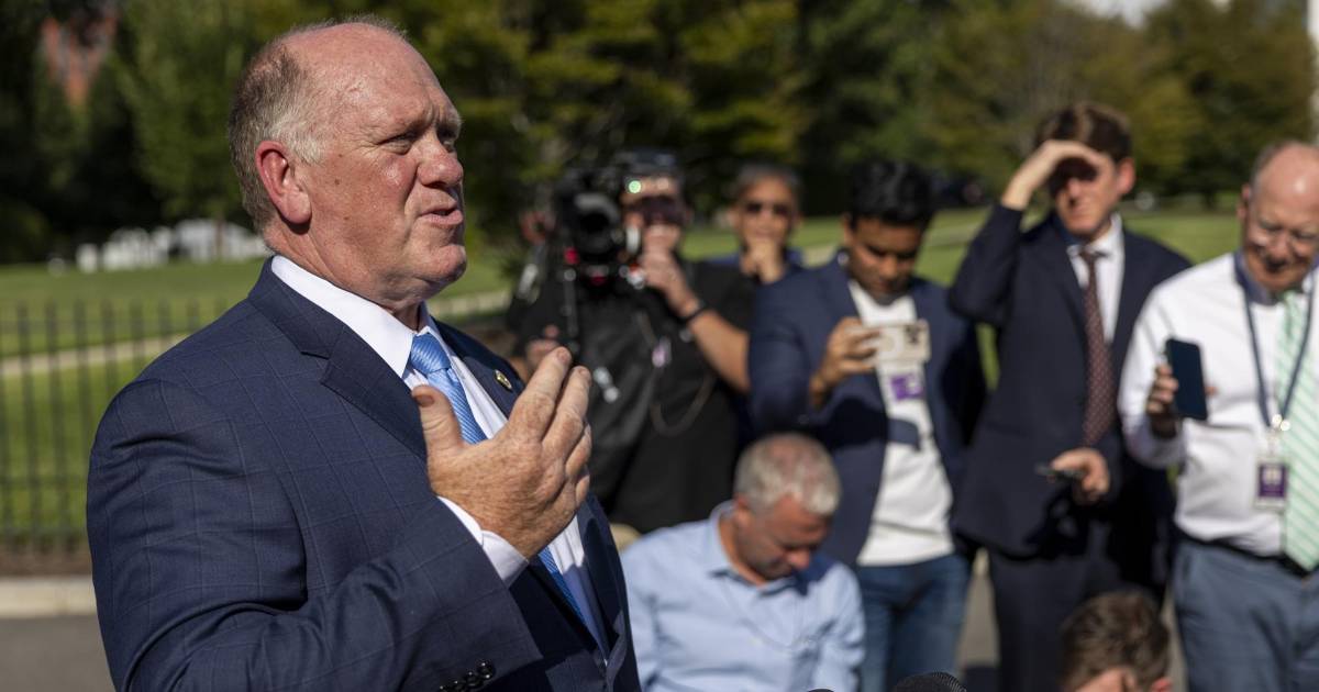 Deportaciones de Trump reducirán en 320 mil el número de inmigrantes en el país