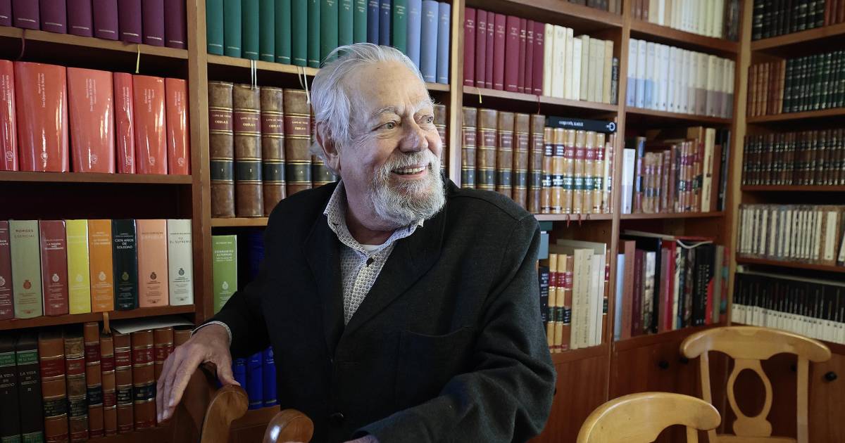 Escritor mexicano Gonzalo Celorio gana el Premio Cervantes 2025