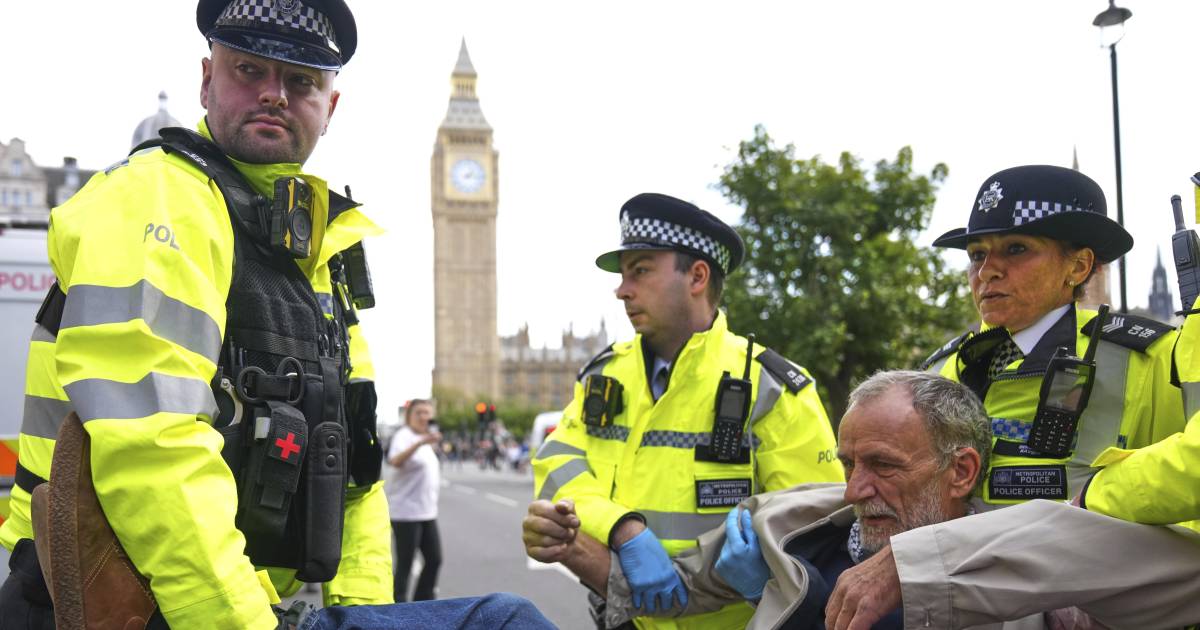 Arrestan a casi 900 simpatizantes de Palestine Action durante protesta en Londres
