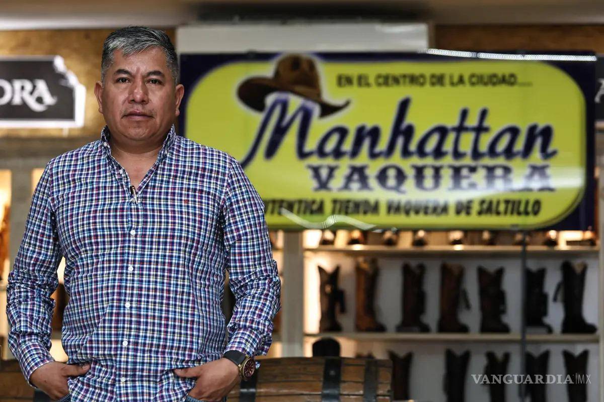 Víctor Pérez, fundador de Tiendas Manhattan en Saltillo, se dice listo para buscar un cargo de elección popular