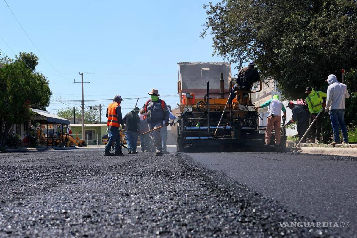 Arranca pavimentación de calles en la colonia Coahuila de Sabinas