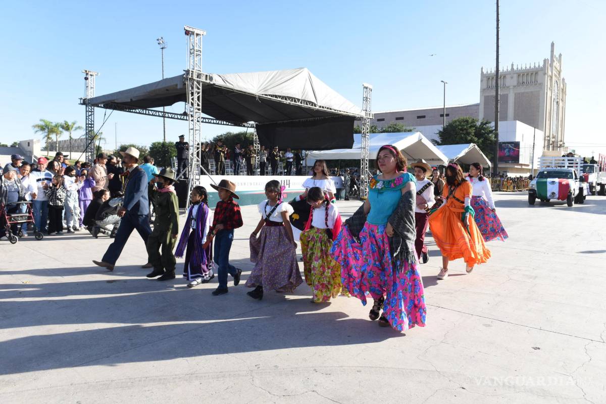 Torreón: más de 4 mil 600 participantes desfilarán por la Revolución Mexicana