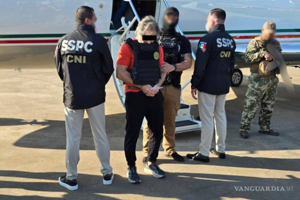 Cambia ruta que traslada a Hernán Bermúdez a México; realiza escala en Colombia