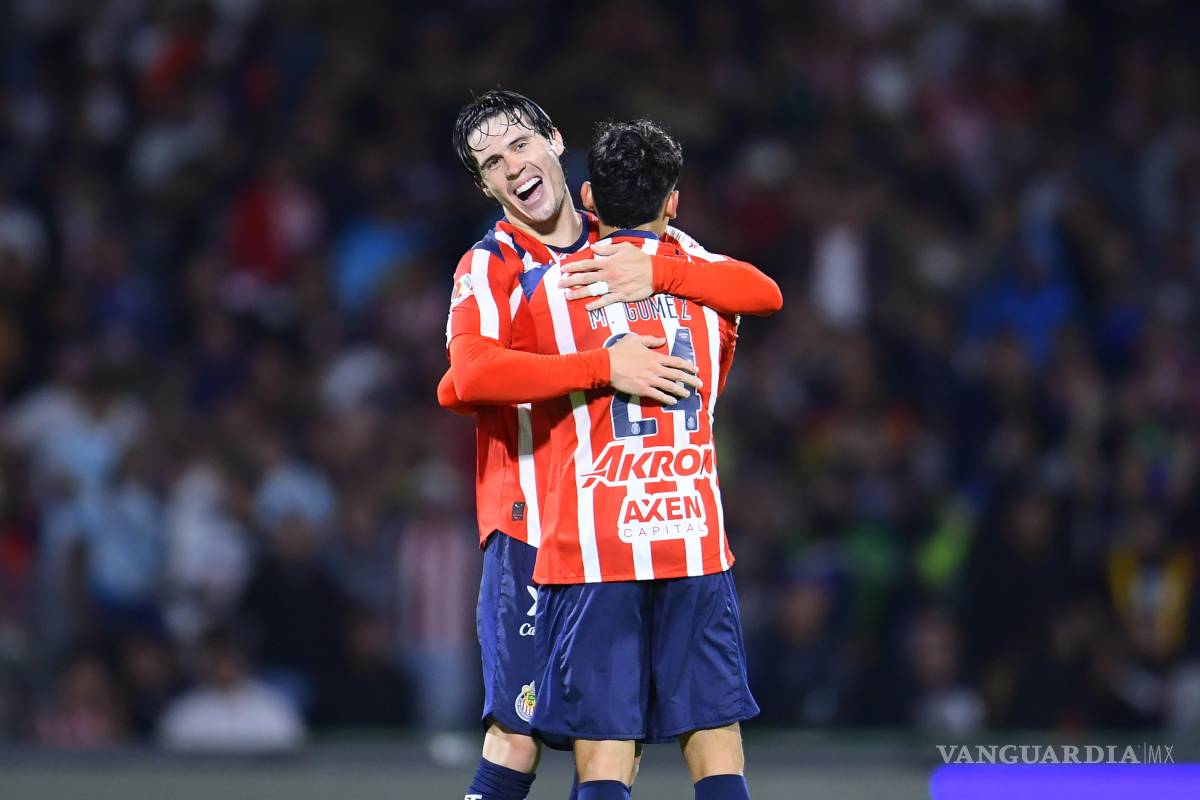 Chivas remonta y vence 2-1 a Pumas en Ciudad Universitaria con gol agónico de Daniel Aguirre
