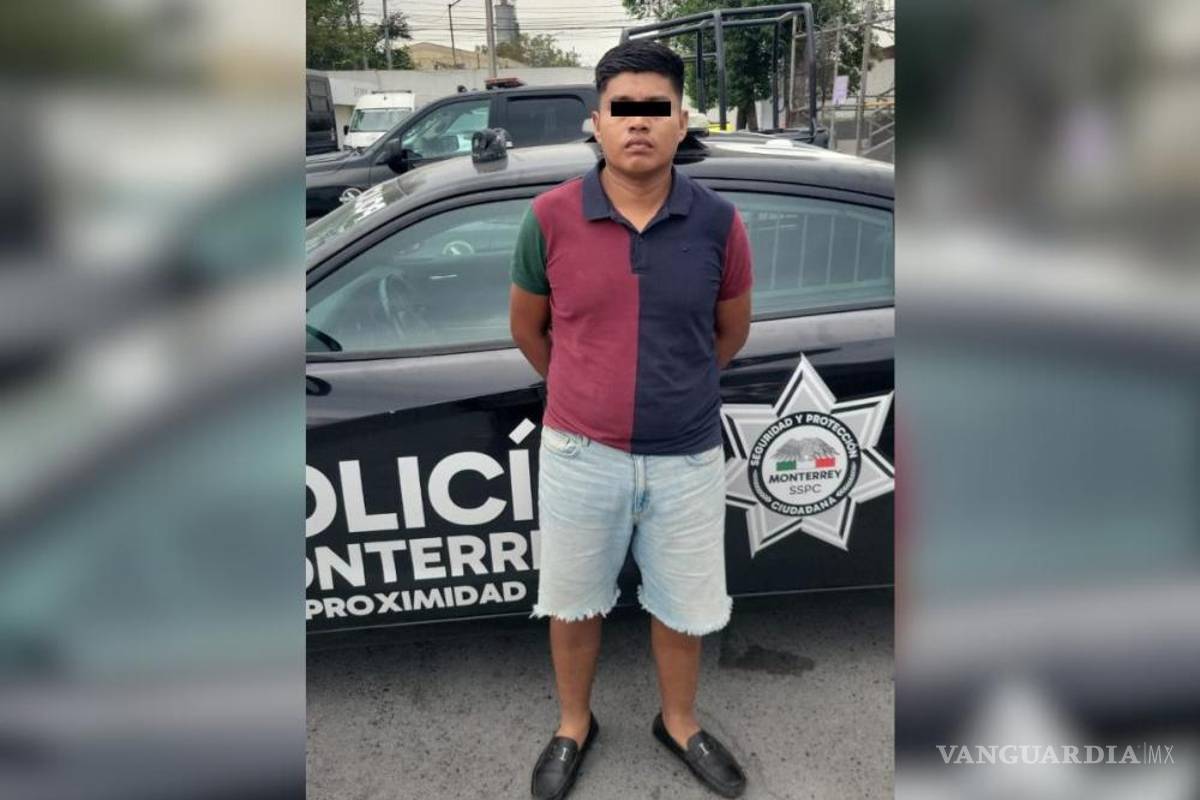 Policía de Monterrey detiene a hombre por abuso a una mujer a bordo de autobús