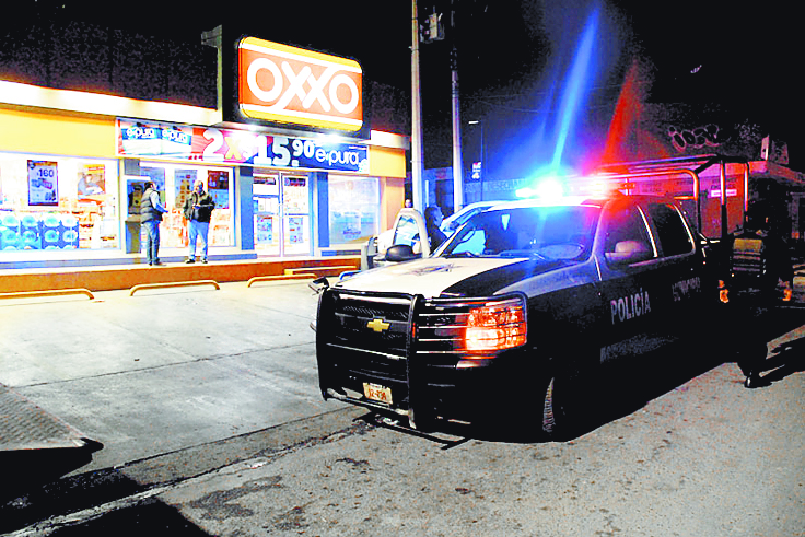 Comando armado asalta negocio en Saltillo