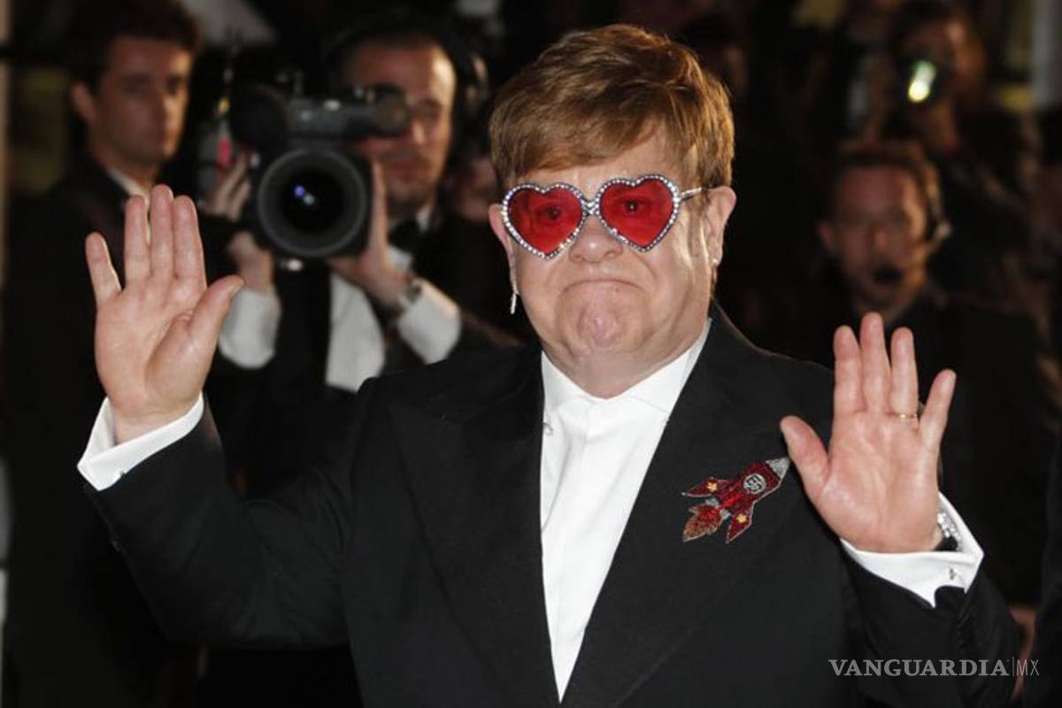 Elton John enfurece porque Rusia censura sexo gay en ‘Rocketman’