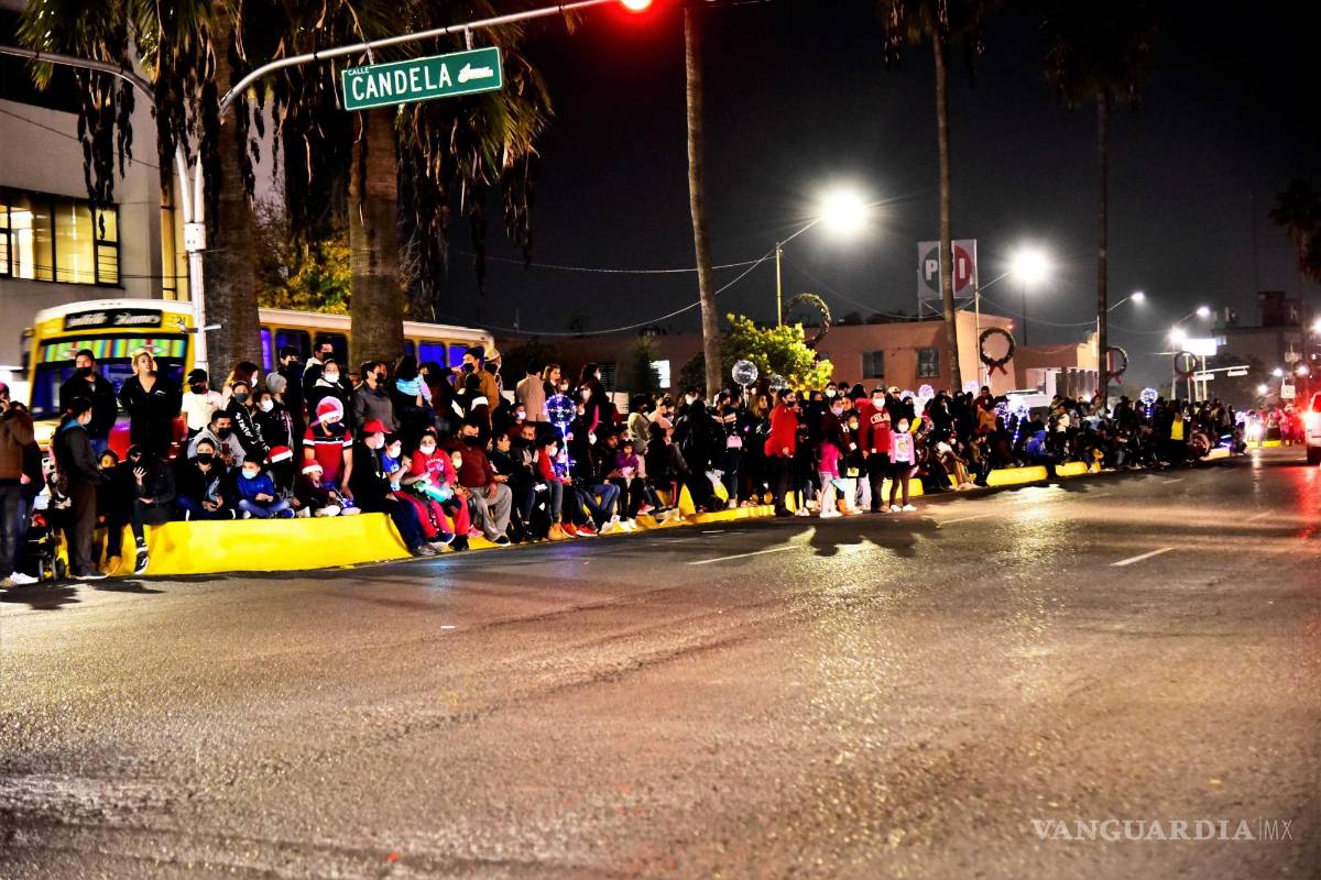 $!La convocatoria fue tal que en el último punto, las personas abarrotaron los camellones del bulevar.