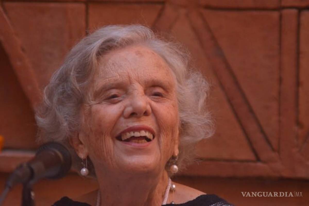 Elena Poniatowska recibe homenaje en la FIL Oaxaca