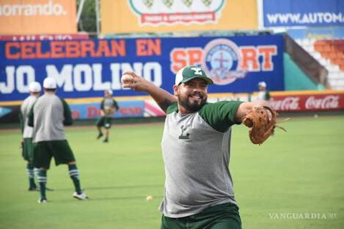 Saraperos fichan al receptor Sergio Burruel
