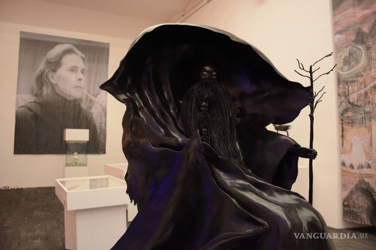 Llegan esculturas de Leonora Carrington al Paseo de la Reforma