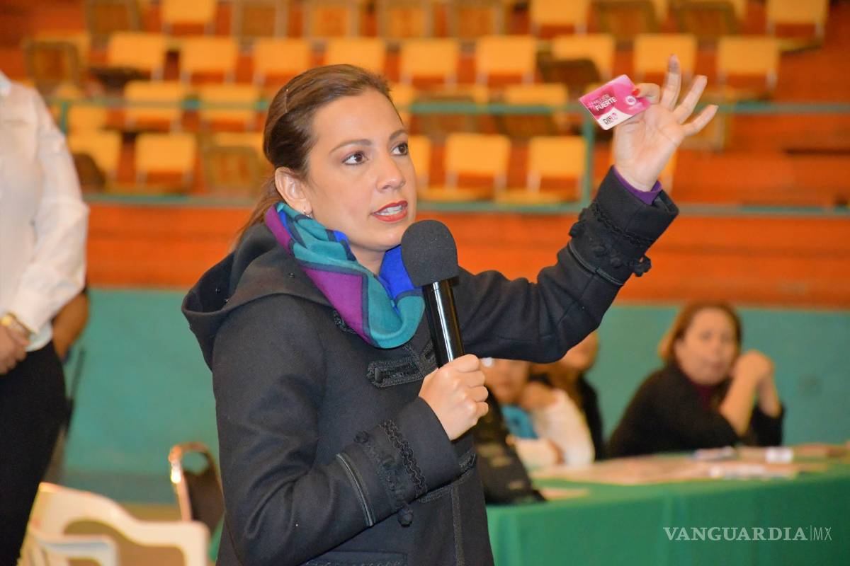 Demanda alcaldesa de Piedras Negras a FerroMex cumplir con compromisos