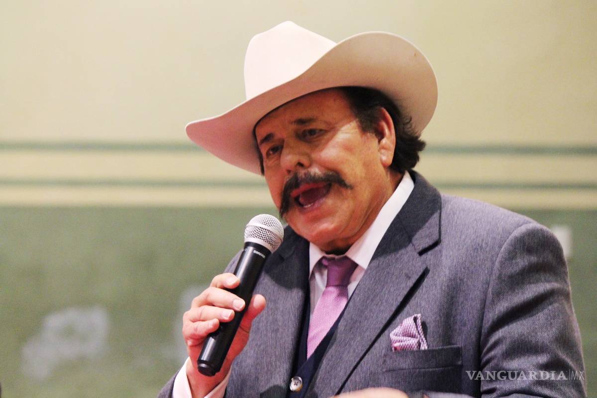 Armando Guadiana compra boleto del Super Bowl a Moreira