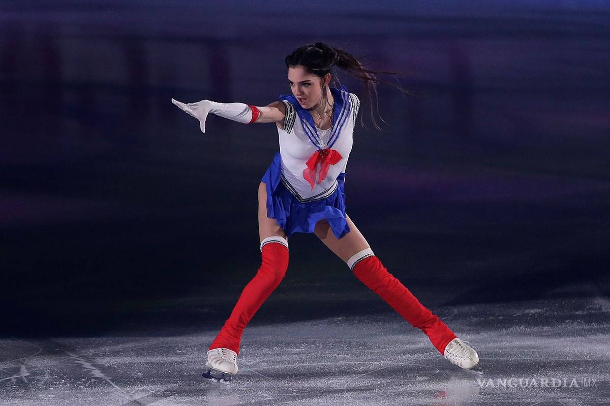 Bella patinadora rusa asombra con rutina de 'Sailor Moon'