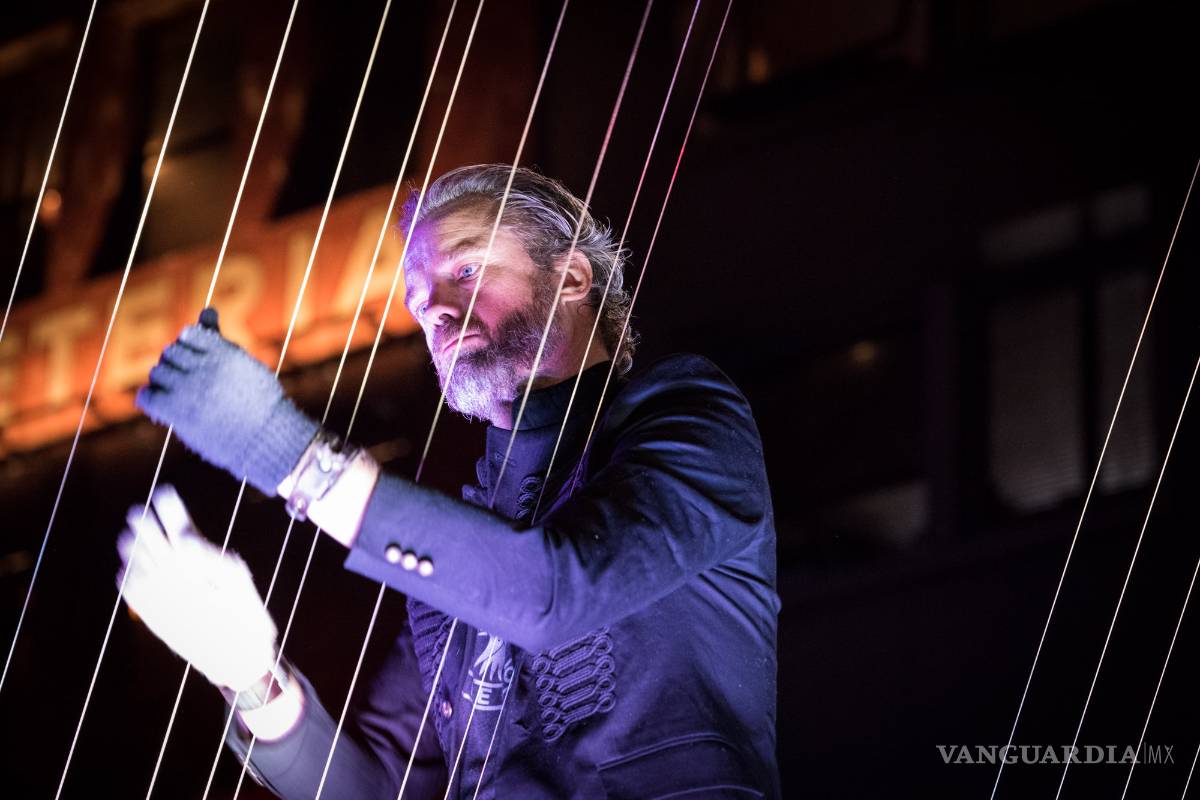 $!William Close fusiona la escultura y la arquitectura con la música