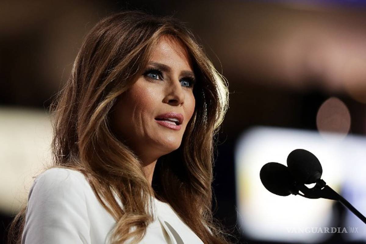 Daily Mail pagará $2,9 millones a Melania Trump; pierde demanda