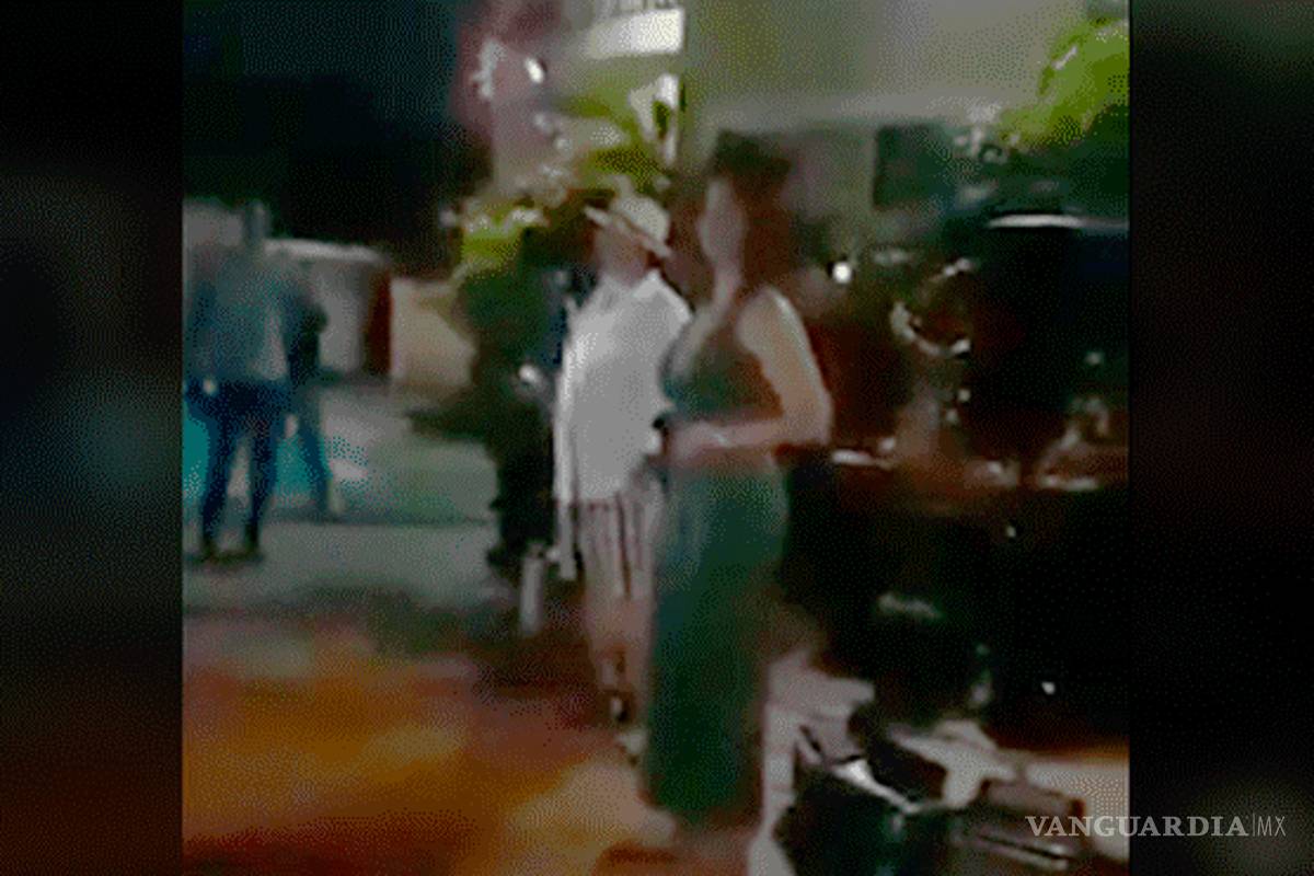 Organiza fiesta para destapar infidelidad de su esposa con su amigo