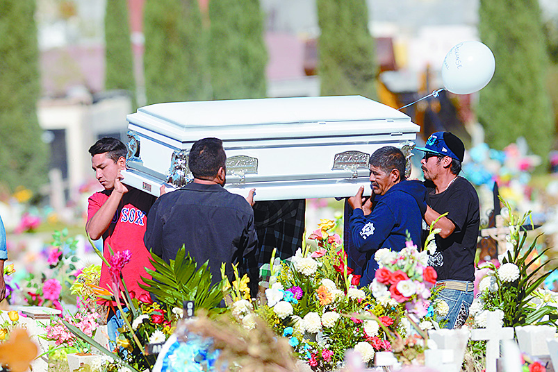 Dan último adiós a Iker, el niño que falleció en Saltillo por ataque de un pitbull