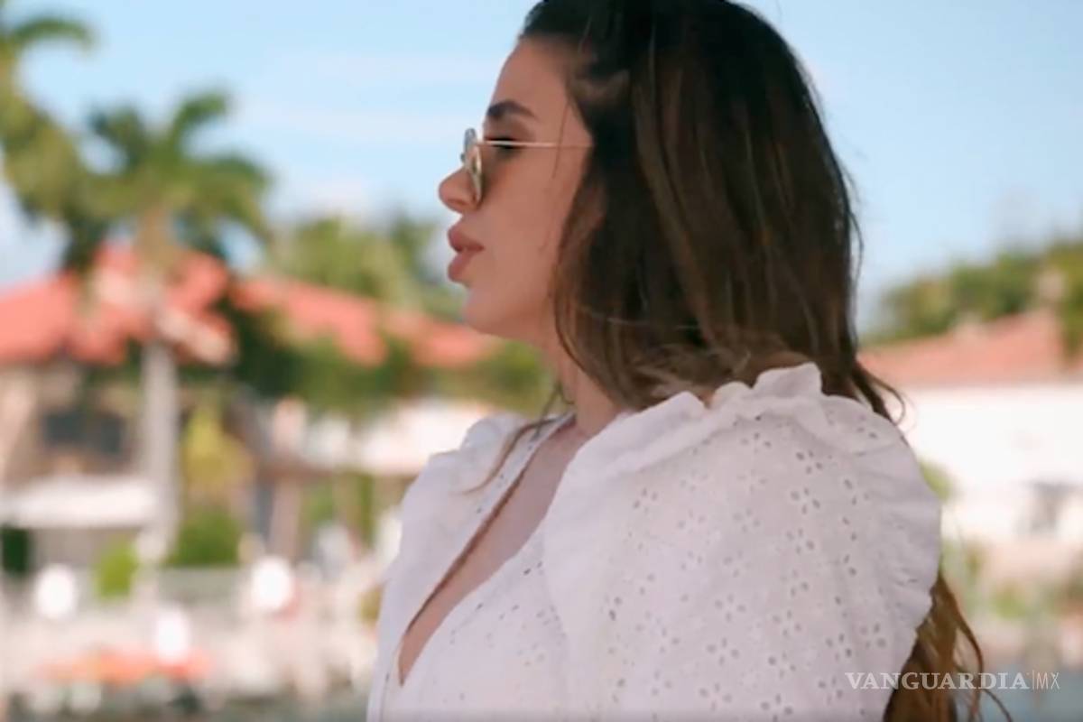 Emma Coronel asegura ser una 'mujer normal' durante reality show donde sale y exigen cancelarlo