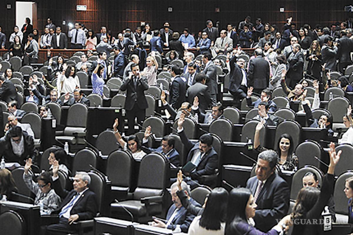 Con el “¡Eeehhh pu...!”, diputadas del PRI interrumpen a legislador de Morena