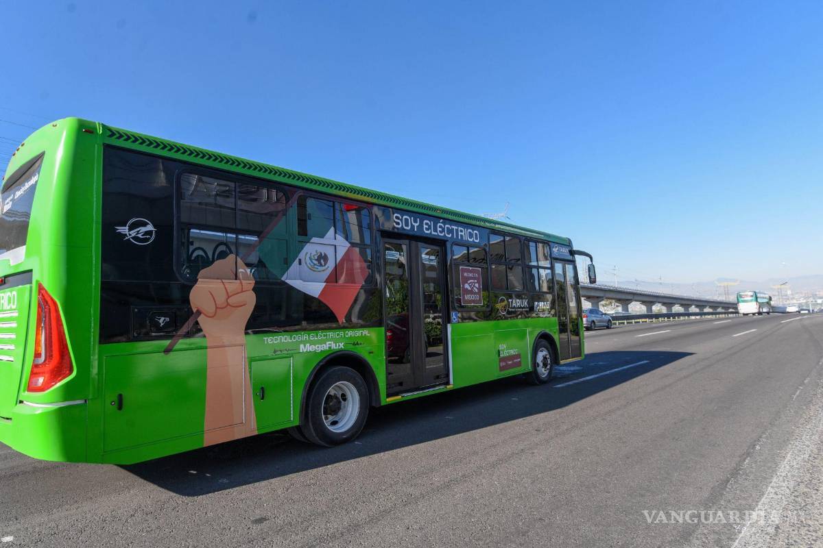 $!En Toluca iniciaron las pruebas de Taruk, primer autobús eléctrico 100 % mexicano que recorrerá la ruta Toluca-Tenango de la empresa TEO.
