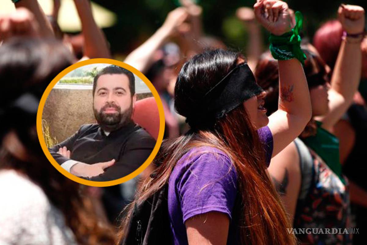 Sacerdote llama “manada de cerdas” a feministas que cantan “el violador eres tú”, lo obligan a disculparse
