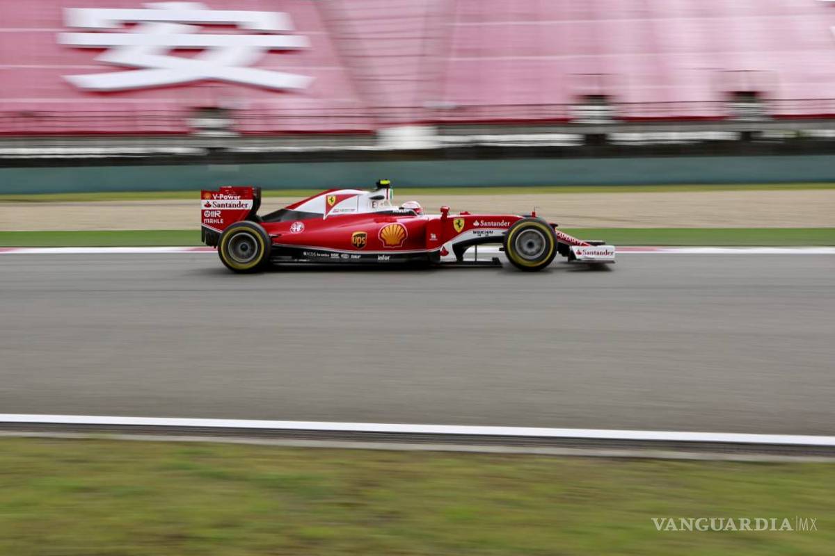 Ferrari sorprende a Mercedes, Raikkonen fue el más veloz