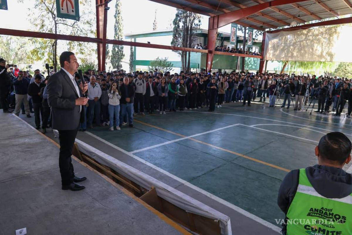 $!El alcalde Javier Díaz señaló que este proyecto responde a una solicitud directa de la comunidad estudiantil.
