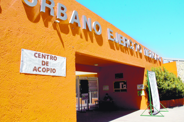 Se solidarizan saltillenses con brigadistas que combaten incendio en sierra de Arteaga