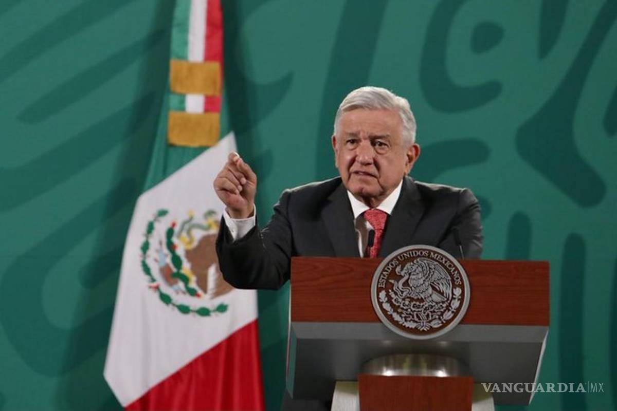 No hay ‘extremismos’ en libros de texto: Obrador