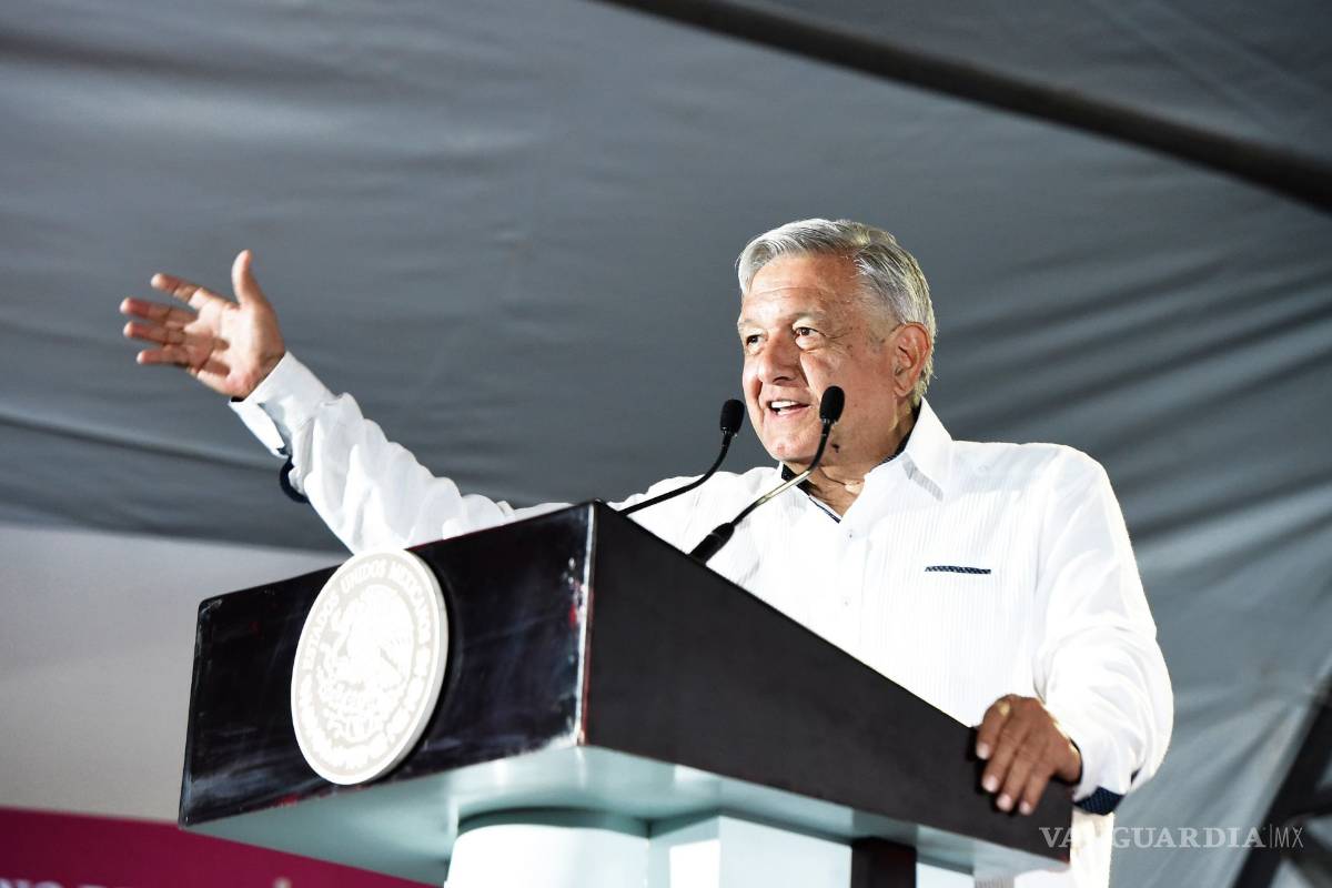 Burocracia retrasa entrega de apoyos sociales: AMLO