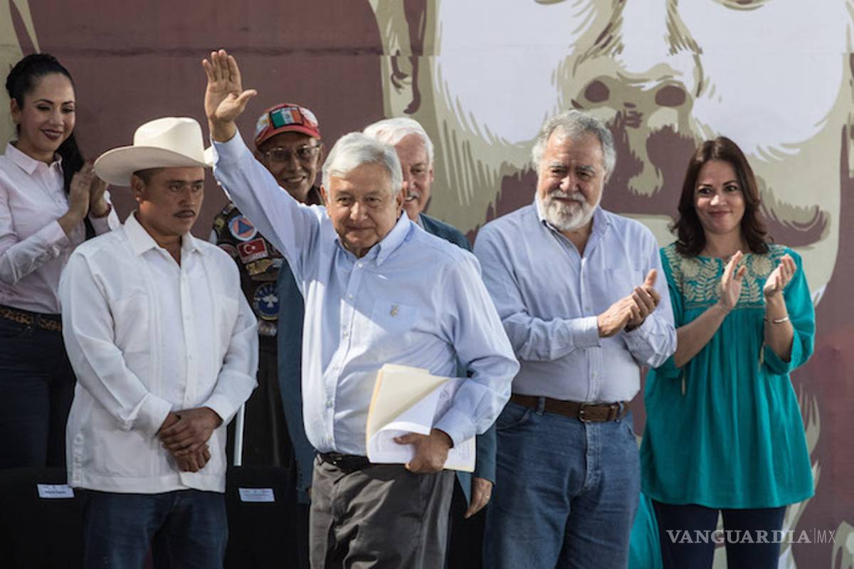 Niega AMLO versión del WSJ sobre importación de gasolina: &quot;Es que no son serios&quot;