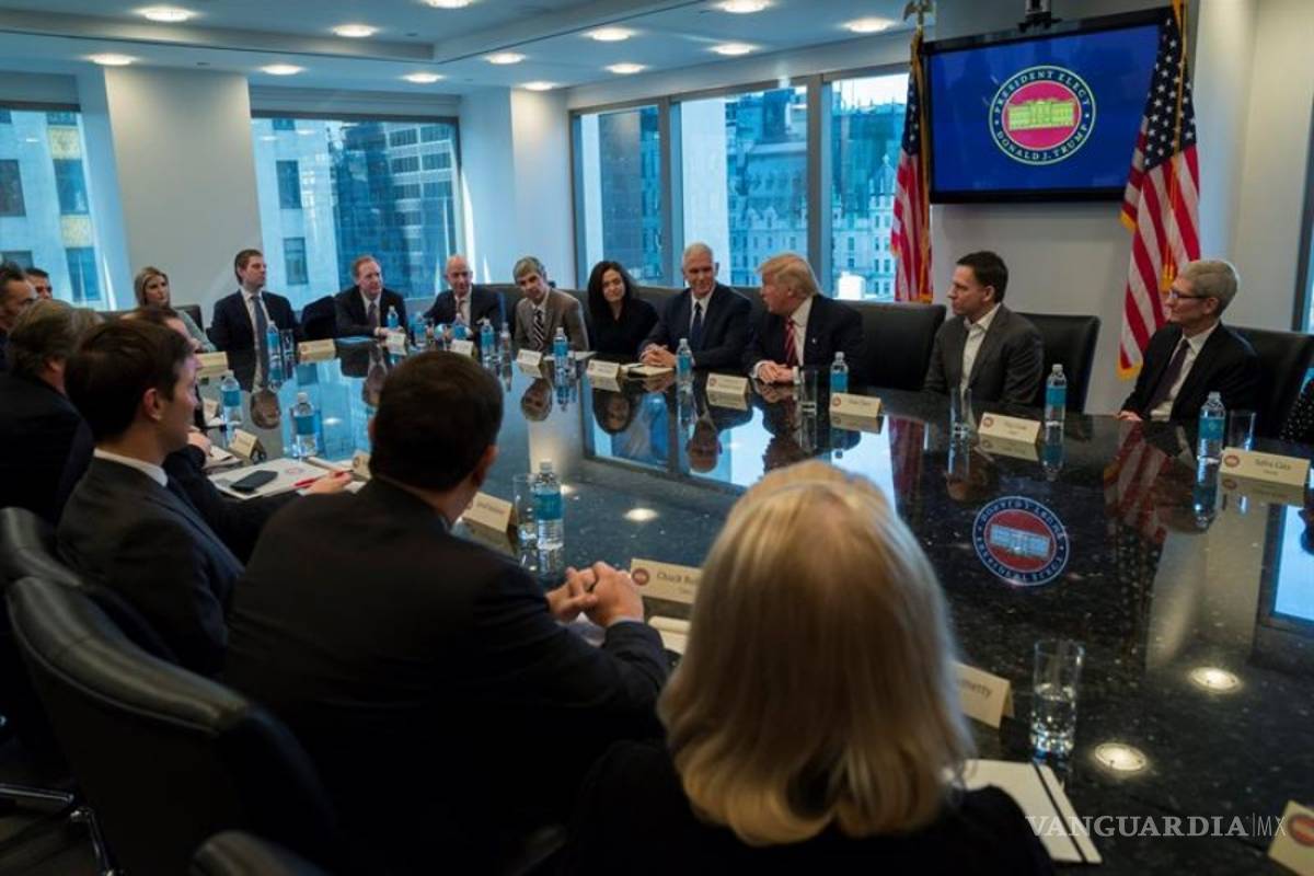 Trump se reúne con jefes de empresas de Silicon Valley