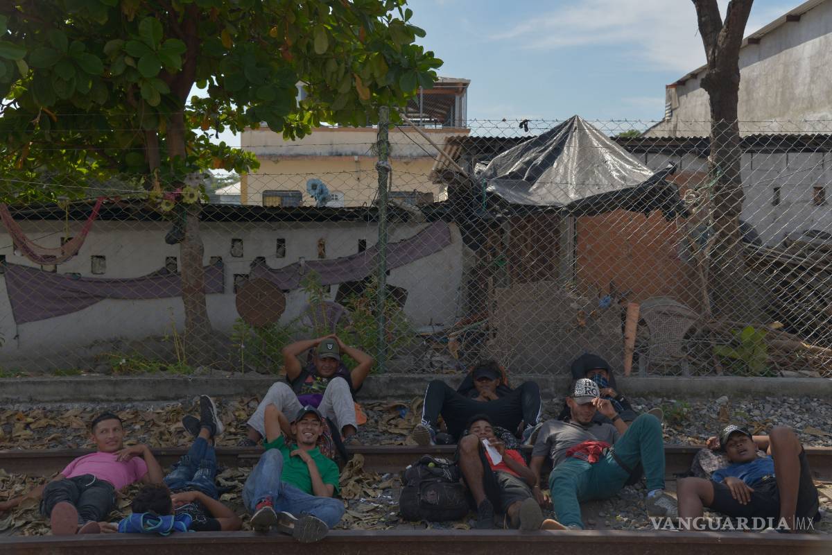 INM y Guardia Nacional realizan operativo en la frontera sur por llegada de migrantes
