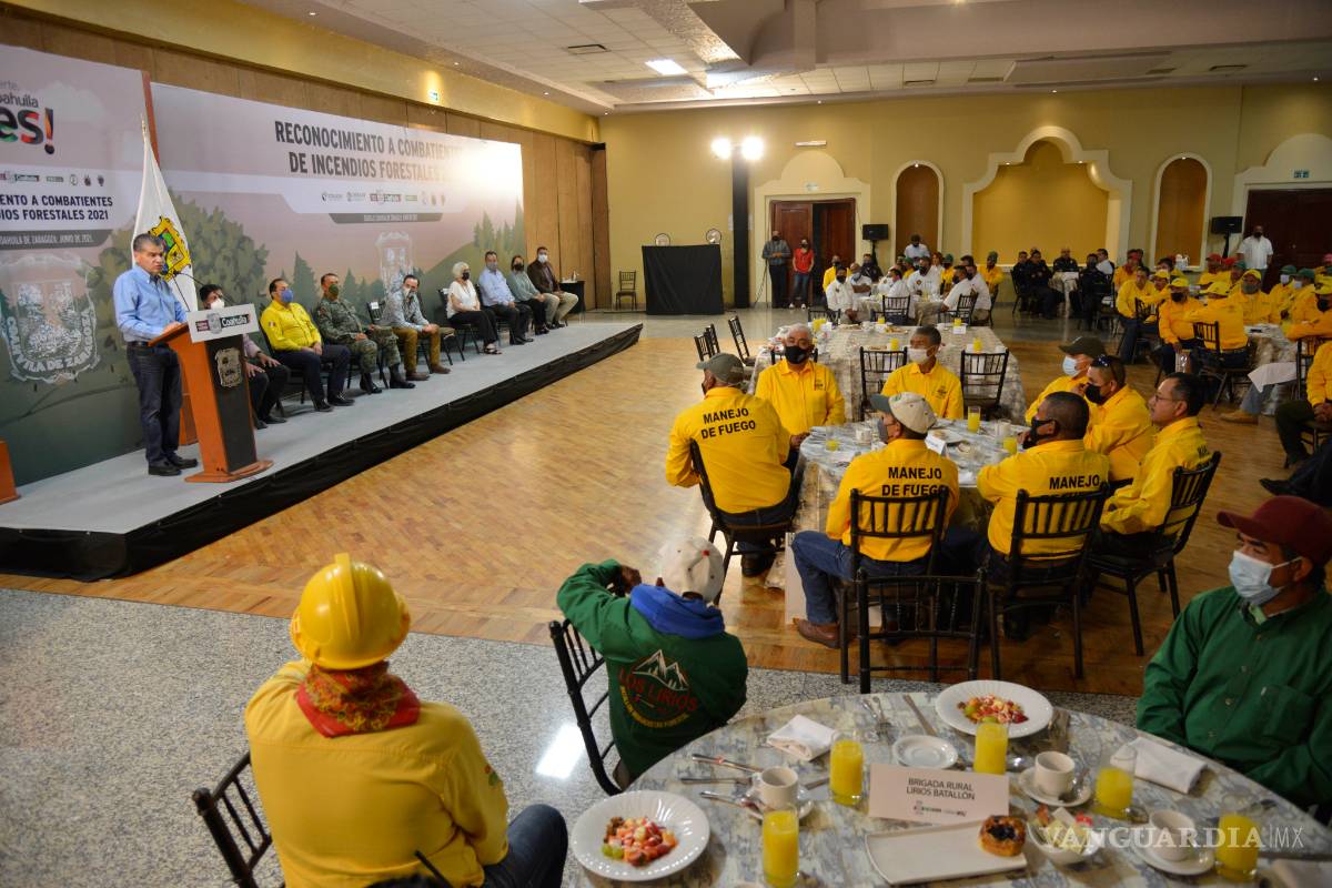 $!Reconoce Gobierno de Coahuila a brigadistas que combatieron incendios forestales